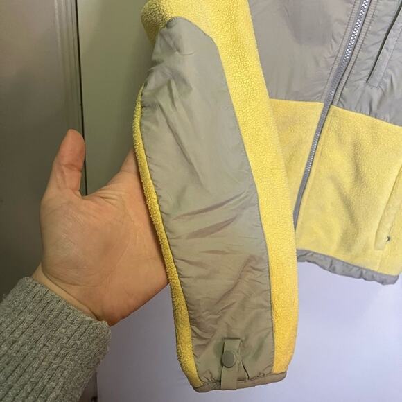 The North Face Yellow Grey Polartec Recycled Fleece Zip Up Jacket Size Womens XS - Picture 10 of 16